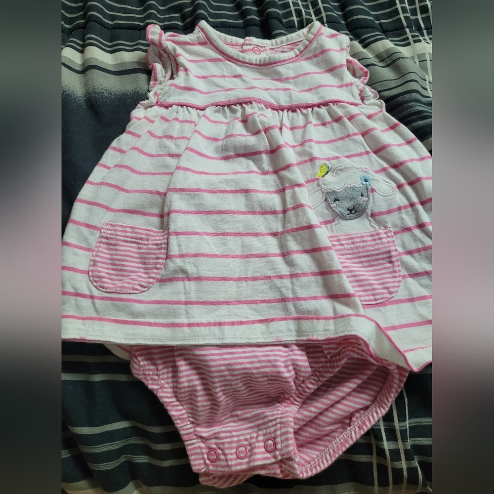 Carter's baby 18m pinkand white stripped lamb dress